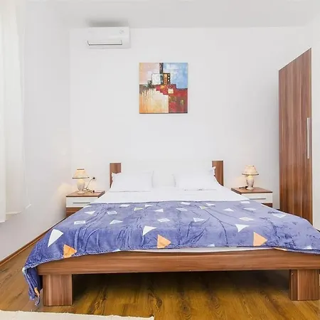 Rome - 70 M From Sea Apartment *